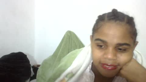 Snapshot of delphineee chatting on 07/05/26, 04:52 delphine online show from 07/05/26, 04:52