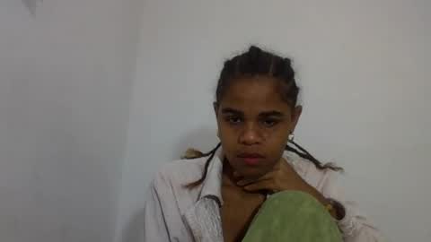 Snapshot of delphineee chatting on 07/07/26, 04:48 delphine online show from 07/07/26, 04:48