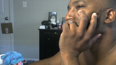 Snapshot of delta7012 chatting on 02/28/25, 07:46 delta7012 online show from 02/28/25, 07:46