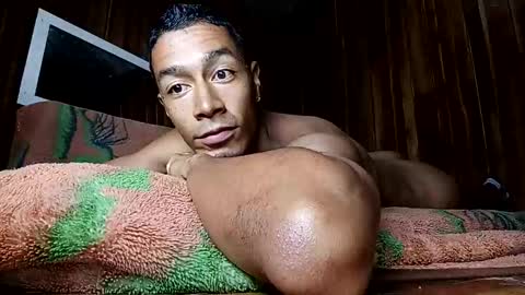 Snapshot of demarcous_nm chatting on 11/06/25, 02:18 D.C online show from 11/06/25, 02:18