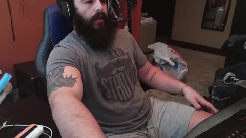 Snapshot of demaster13 chatting on 01/10/25, 07:21 DeMaster online show from 01/10/25, 07:21