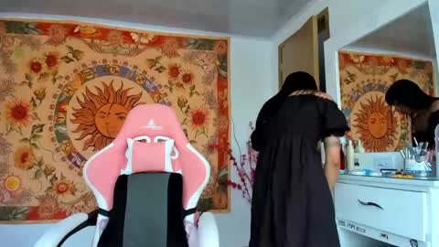 demeter__ online show from 01/12/25, 06:16