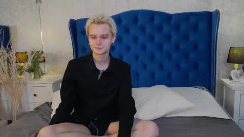 demianenglen online show from 03/08/25, 08:46