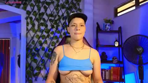 Snapshot of demimoore222 chatting on 03/06/25, 07:43 DEMI online show from 03/06/25, 07:43