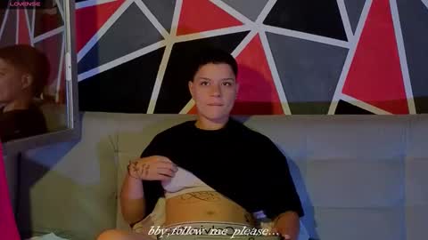 Snapshot of demimoore222 chatting on 10/21/25, 12:39 DEMI online show from 10/21/25, 12:39