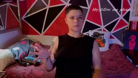 Snapshot of demimoore222 chatting on 11/03/25, 08:43 DEMI online show from 11/03/25, 08:43