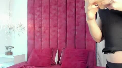 Snapshot of demon_foxx chatting on 04/12/26, 03:44 online show from 04/12/26, 03:44