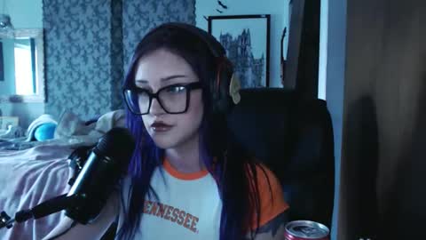 Snapshot of demongf chatting on 10/11/25, 09:24 Demoness Mina online show from 10/11/25, 09:24