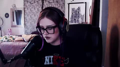 Demoness Mina online show from 11/10/25, 09:36