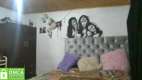 Snapshot of demonrosee chatting on 02/18/25, 08:16 demonrosee online show from 02/18/25, 08:16