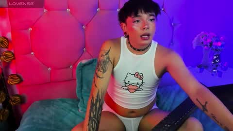 Snapshot of demony_deadboy chatting on 03/26/26, 06:08 Maki online show from 03/26/26, 06:08