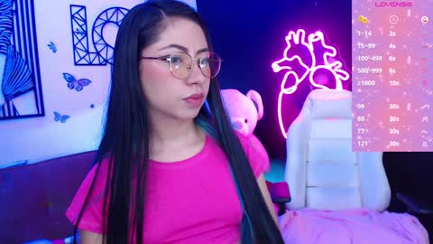 Snapshot of demyanderson_ chatting on 12/12/24, 11:03 Demy online show from 12/12/24, 11:03