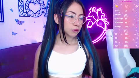 Snapshot of demyanderson_ chatting on 01/30/25, 08:21 Demy online show from 01/30/25, 08:21