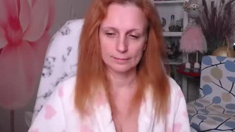 Snapshot of denhiey_here chatting on 12/17/25, 06:03 denhiey online show from 12/17/25, 06:03