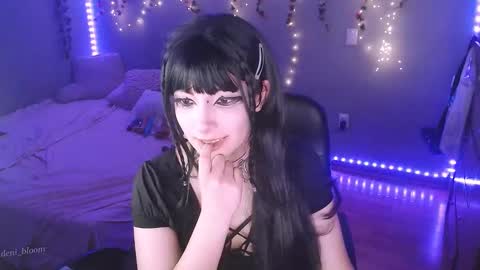 Denisse    schedule Monday to Friday 1300-1900 mexican time Saturday-maybe it could be a surprise IDEPENDENT MODEL online show from 11/21/25, 06:34