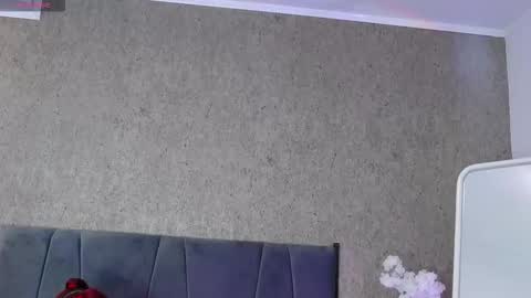 DeniseSun online show from 11/27/25, 06:10