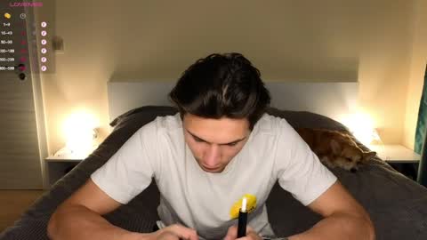 Den online show from 04/08/26, 03:45