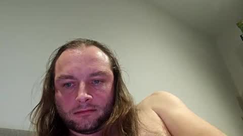 dennis210586 online show from 12/02/24, 12:19