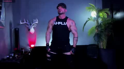 Snapshot of dennis_cox_ chatting on 02/23/26, 04:37 dennis_cox_ online show from 02/23/26, 04:37