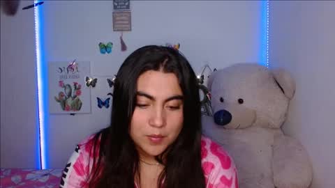 Snapshot of dennis_love_ chatting on 03/13/26, 02:40 rosse online show from 03/13/26, 02:40