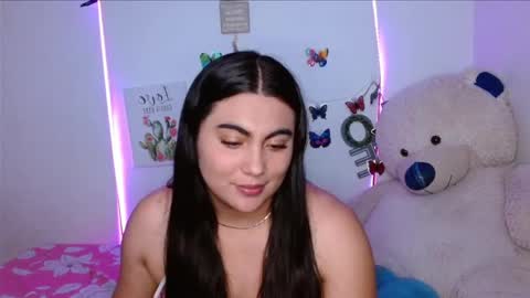 Snapshot of dennis_love_ chatting on 04/01/26, 03:29 rosse online show from 04/01/26, 03:29