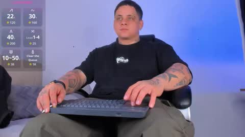 dennis munera online show from 10/25/25, 10:34