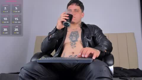 dennis munera online show from 03/28/26, 12:49