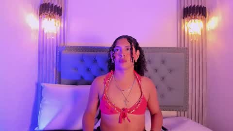 Snapshot of dennise_sinclair chatting on 02/06/26, 08:23 Denisse online show from 02/06/26, 08:23