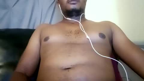 Snapshot of dentzo chatting on 02/03/25, 12:36 mastER blACK online show from 02/03/25, 12:36