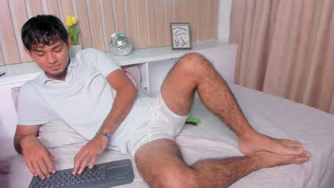 dereck_g online show from 04/17/26, 04:48