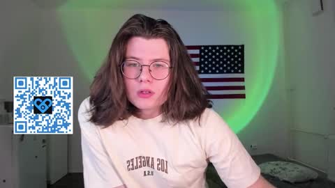 Derek online show from 12/15/25, 04:33