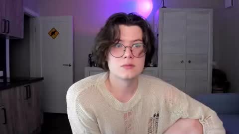 Derek online show from 07/07/26, 08:35