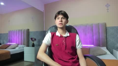 derek_sinn online show from 03/10/26, 08:03