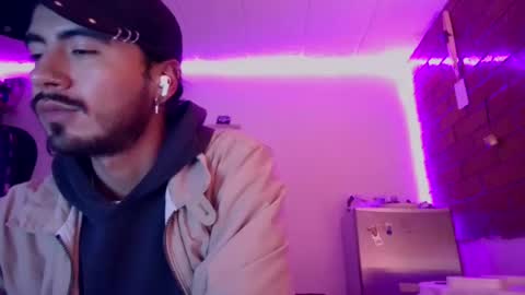Derek  smit online show from 07/18/26, 05:00