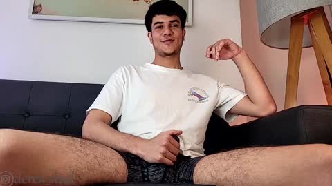 Snapshot of derek_stud_ chatting on 01/05/25, 06:02 Derek independent model online show from 01/05/25, 06:02