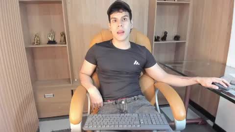 derek_voss online show from 04/27/26, 12:58
