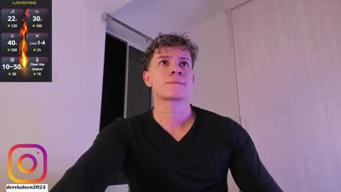 Snapshot of derekolsen_ chatting on 10/19/25, 02:23 Derek IG Derekolsen2024 online show from 10/19/25, 02:23