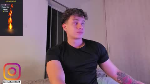 Snapshot of derekolsen_ chatting on 10/27/25, 02:04 Derek IG Derekolsen2024 online show from 10/27/25, 02:04