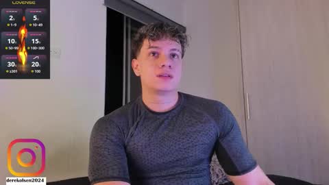 Snapshot of derekolsen_ chatting on 11/15/25, 01:25 Derek IG Derekolsen2024 online show from 11/15/25, 01:25