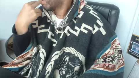     online show from 10/01/25, 03:45