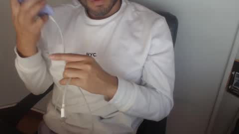     online show from 01/12/26, 03:28