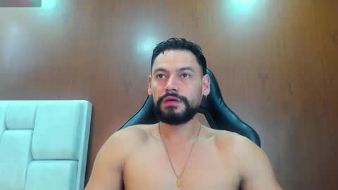 DerryBigger CM online show from 11/08/25, 05:23