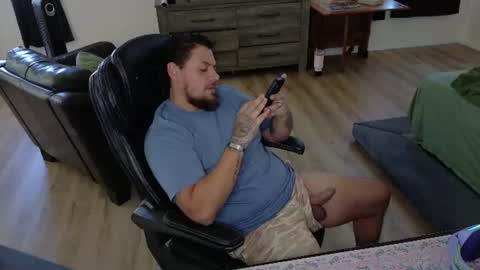 Snapshot of desertadventures25 chatting on 06/22/26, 09:34 desertadventures25 online show from 06/22/26, 09:34