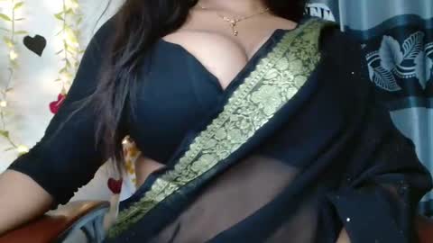 Snapshot of desi_girl_jebin chatting on 09/13/25, 05:46 Jebin online show from 09/13/25, 05:46