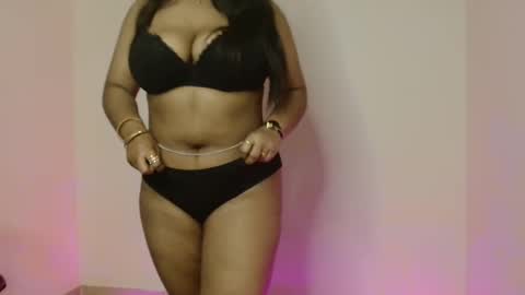 Snapshot of desi_girl_jebin chatting on 12/19/25, 05:42 Jebin online show from 12/19/25, 05:42