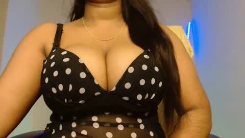 Snapshot of desi_girl_jebin chatting on 03/01/26, 02:13 Jebin online show from 03/01/26, 02:13