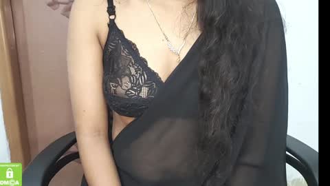 Snapshot of desicoupleshow chatting on 01/18/25, 03:16 Eva and Adam online show from 01/18/25, 03:16