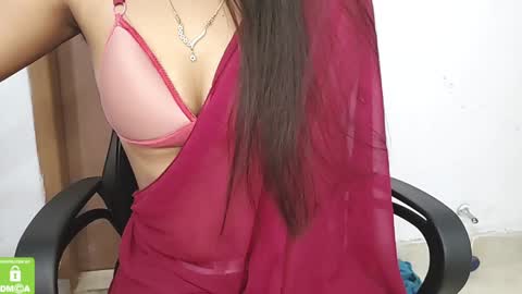 Snapshot of desicoupleshow chatting on 01/22/25, 09:35 Eva and Adam online show from 01/22/25, 09:35