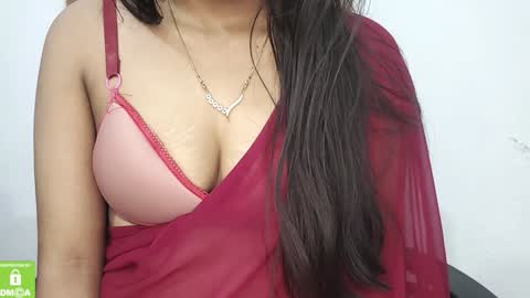 Snapshot of desicoupleshow chatting on 01/29/25, 12:35 Eva and Adam online show from 01/29/25, 12:35