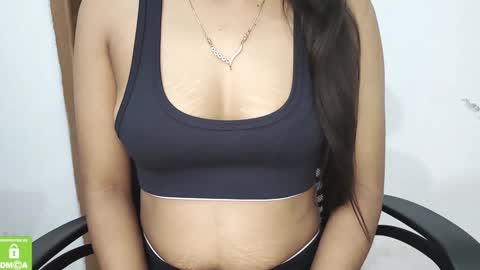 Snapshot of desicoupleshow chatting on 02/04/25, 01:16 Eva and Adam online show from 02/04/25, 01:16